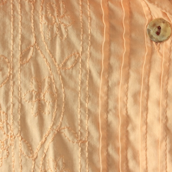 Ombre Pleated Embroidery Shirt sz M [R1] - Picture 7 of 7